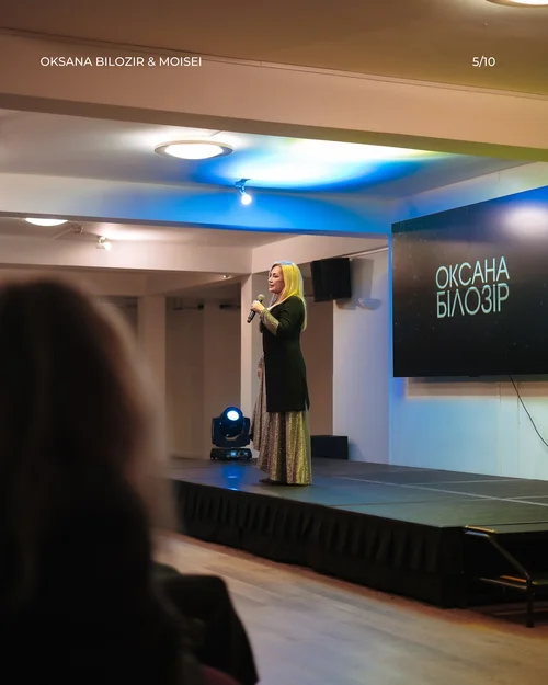 Oksana Bilozir charity concert at Moisei restaurant live performance